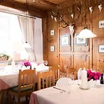 Gasthof Sollner Hof Konukevi